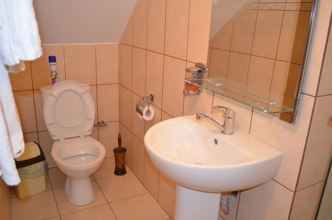 Hotel Fiyesta Starokostyantyniv Dış mekan fotoğraf