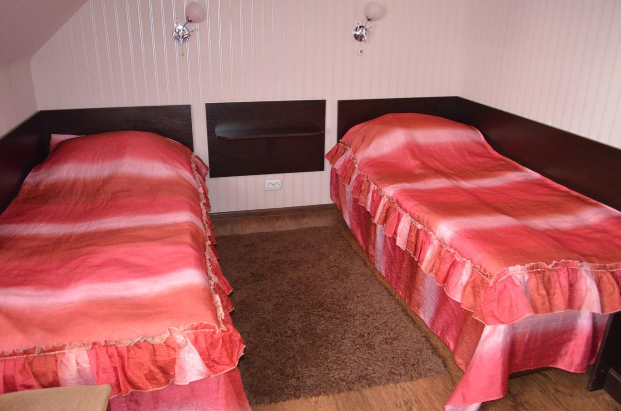 Hotel Fiyesta Starokostyantyniv Dış mekan fotoğraf