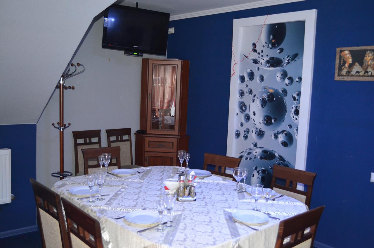 Hotel Fiyesta Starokostyantyniv Dış mekan fotoğraf